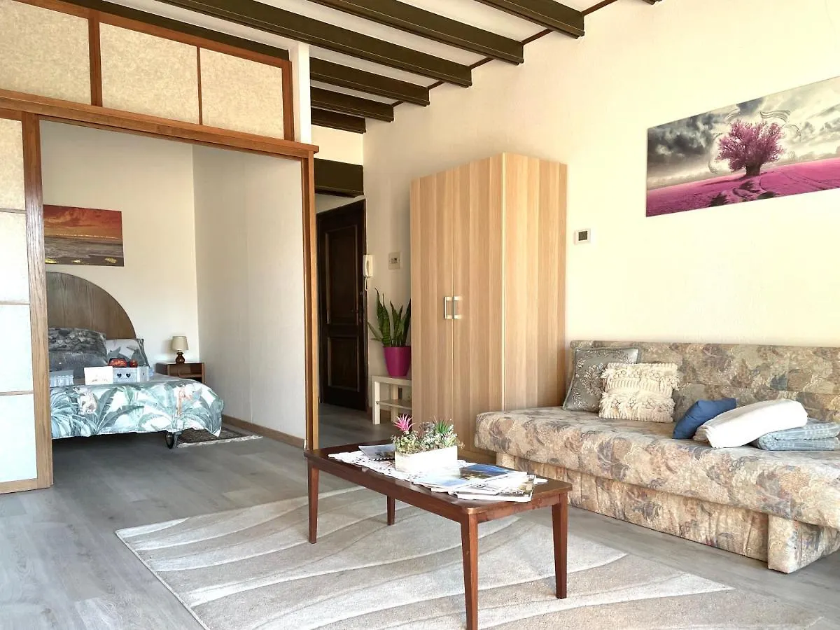 Casa Anna - Parco Hermitage Porto Valtravaglia 0*,  Italien